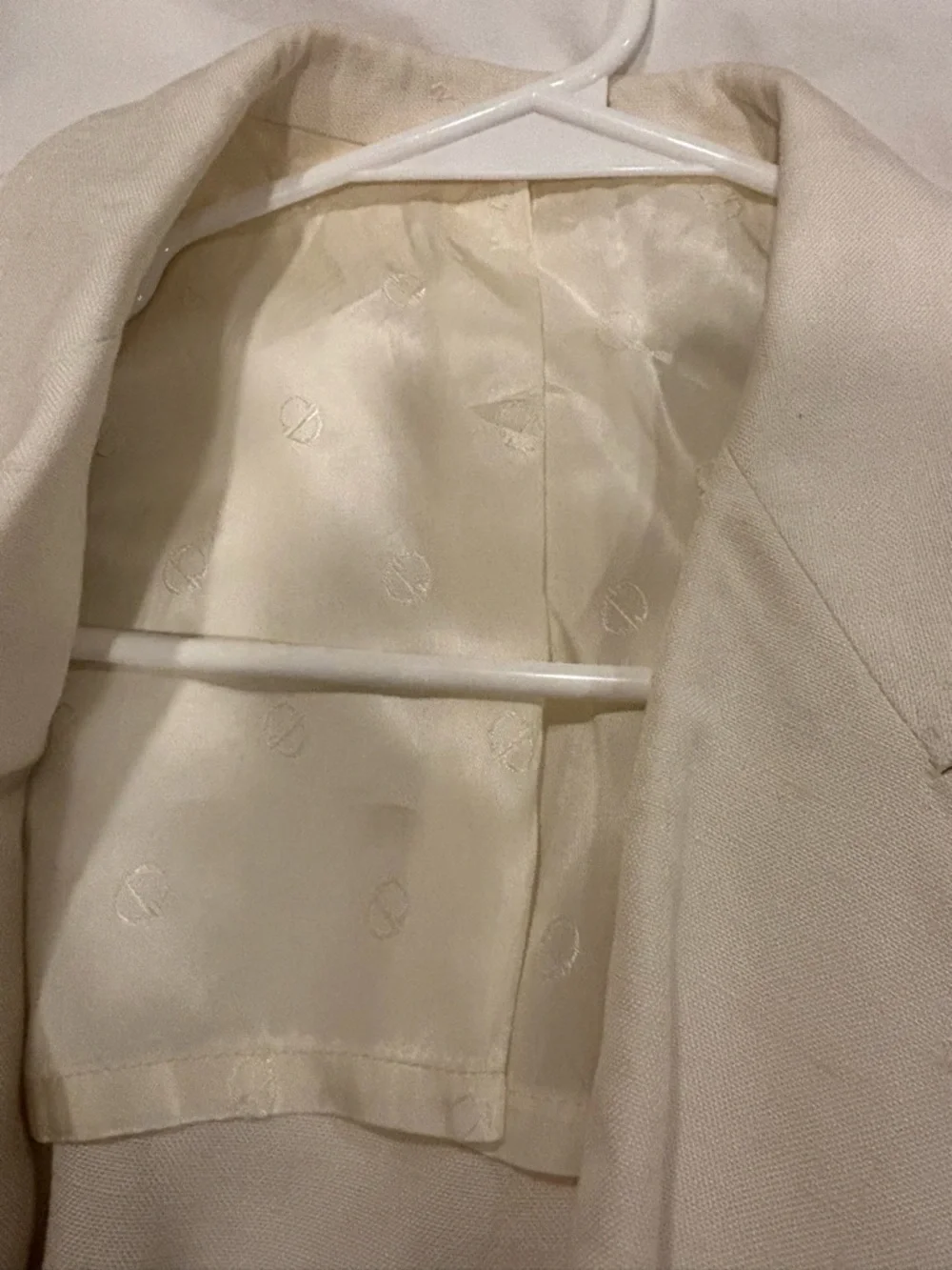 Dior Double-Breasted Cream Blazer - Picture 2 of 6